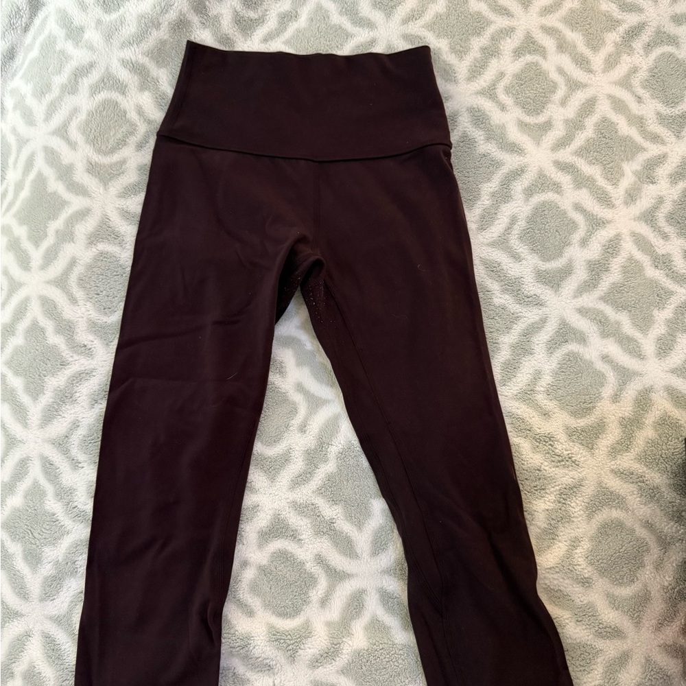 Cropped dark purple lululemon leggings